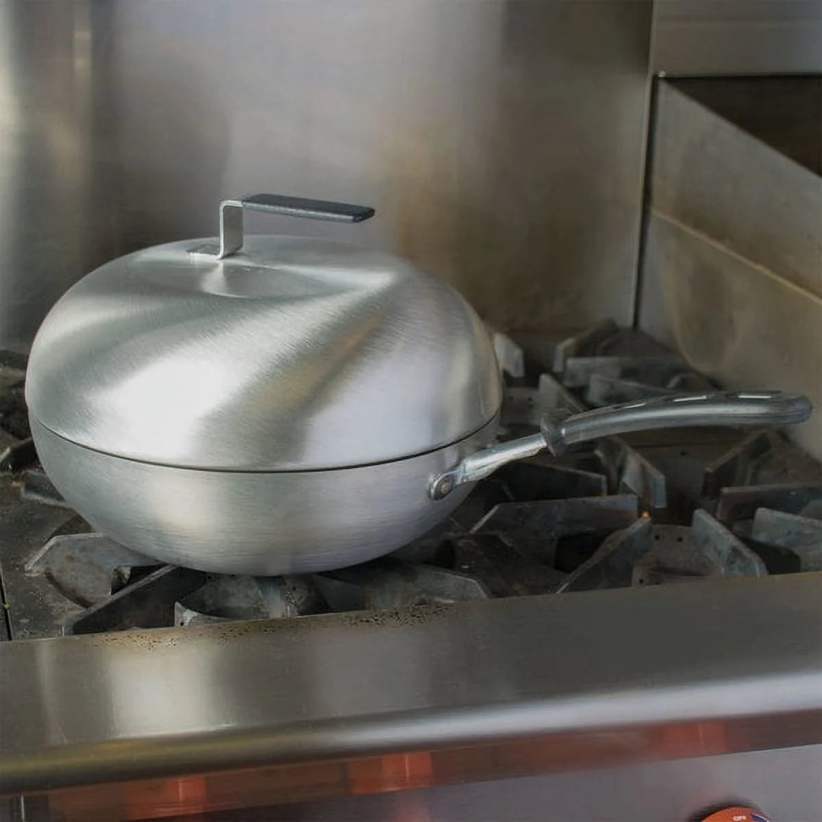Aluminum 4.5 Qt. Stir Fry Pan V36116