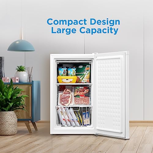 Black 3.0 Cubic Feet Upright Freezer I671