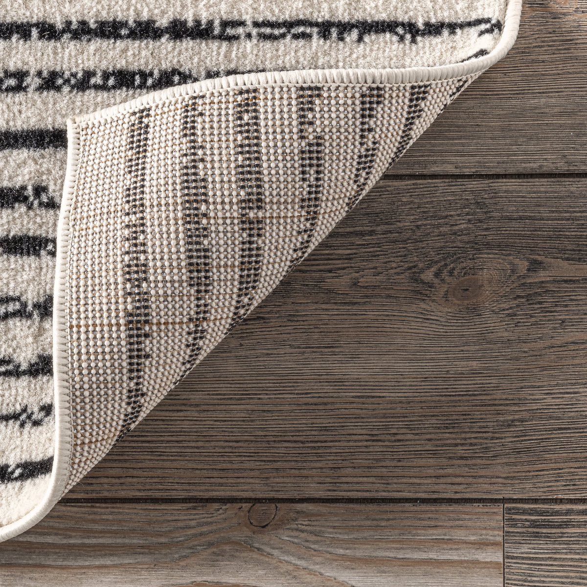Black Area Rug V4049
