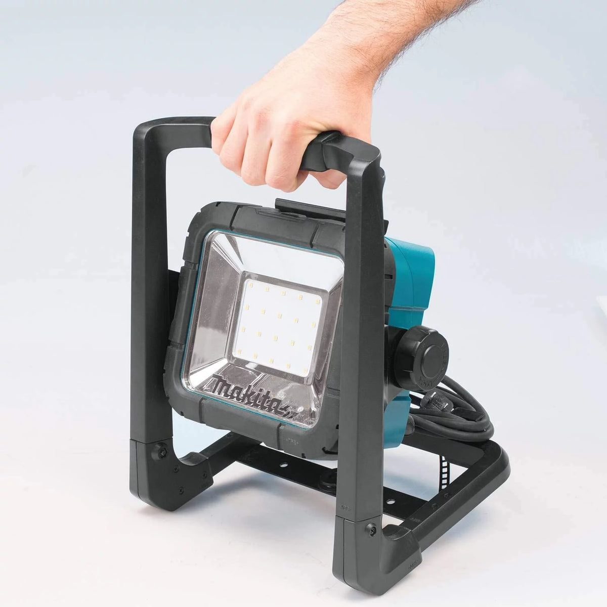 18V Lithium-Ion Cordless Corded 20 L.E.D. Flood Light V818102