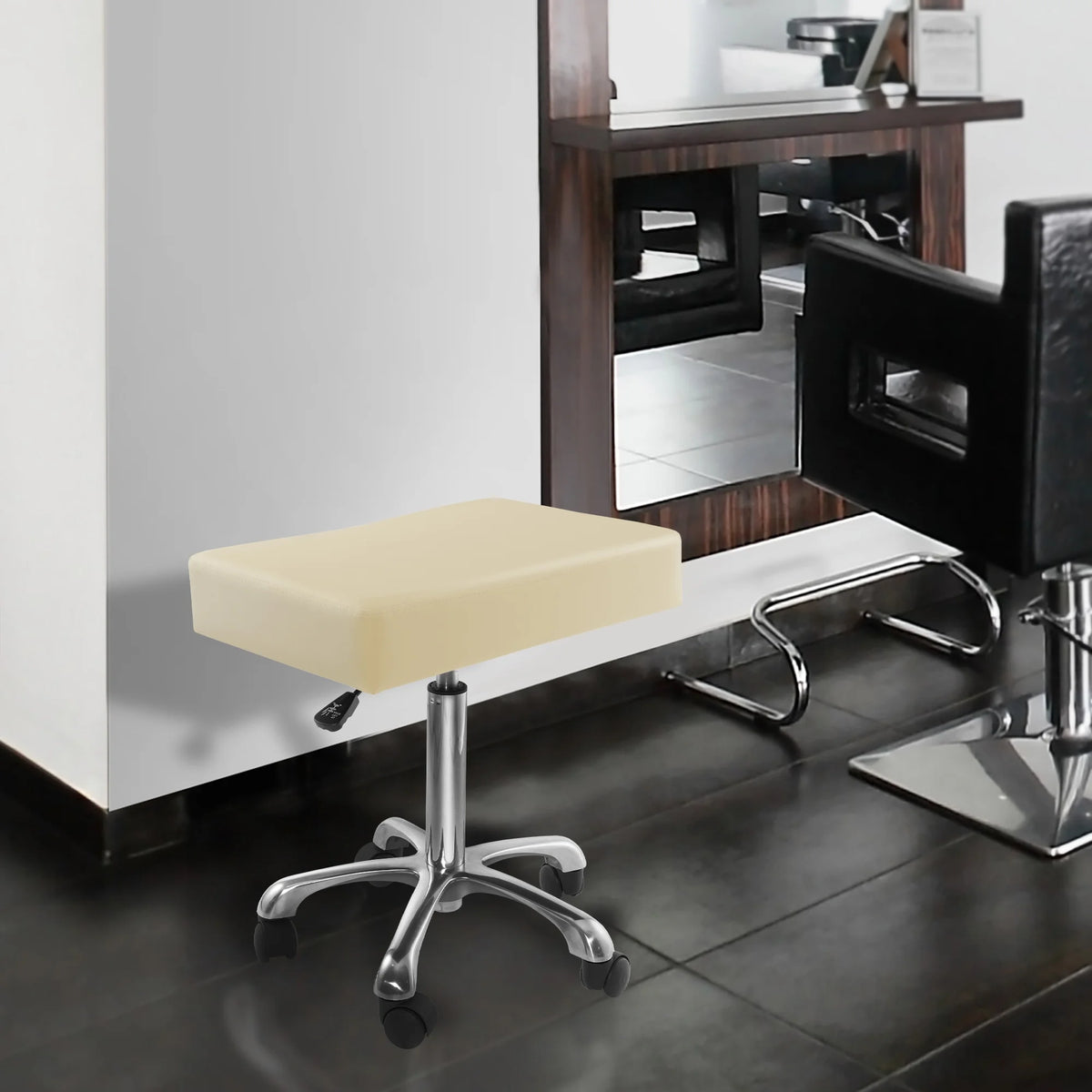 Hydraulic Rolling Salon Stool with Large Seat W481