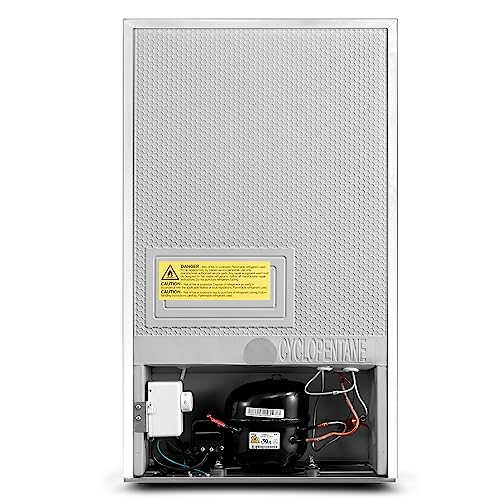 Black 3.0 Cubic Feet Upright Freezer I671