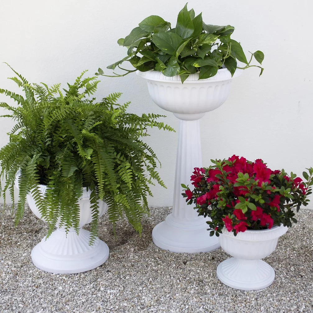 18-in Resin Planter Y142369
