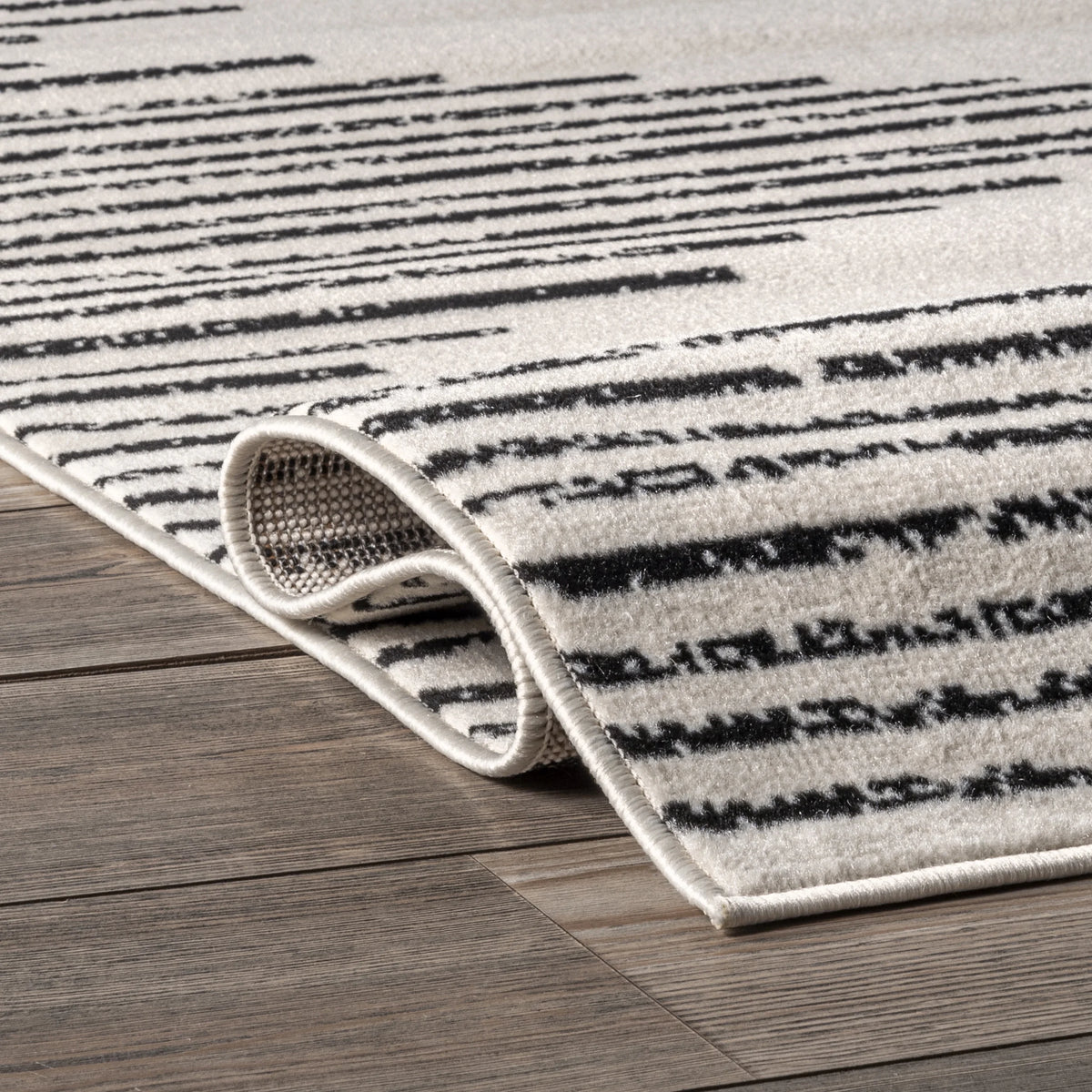 Black Area Rug V4049