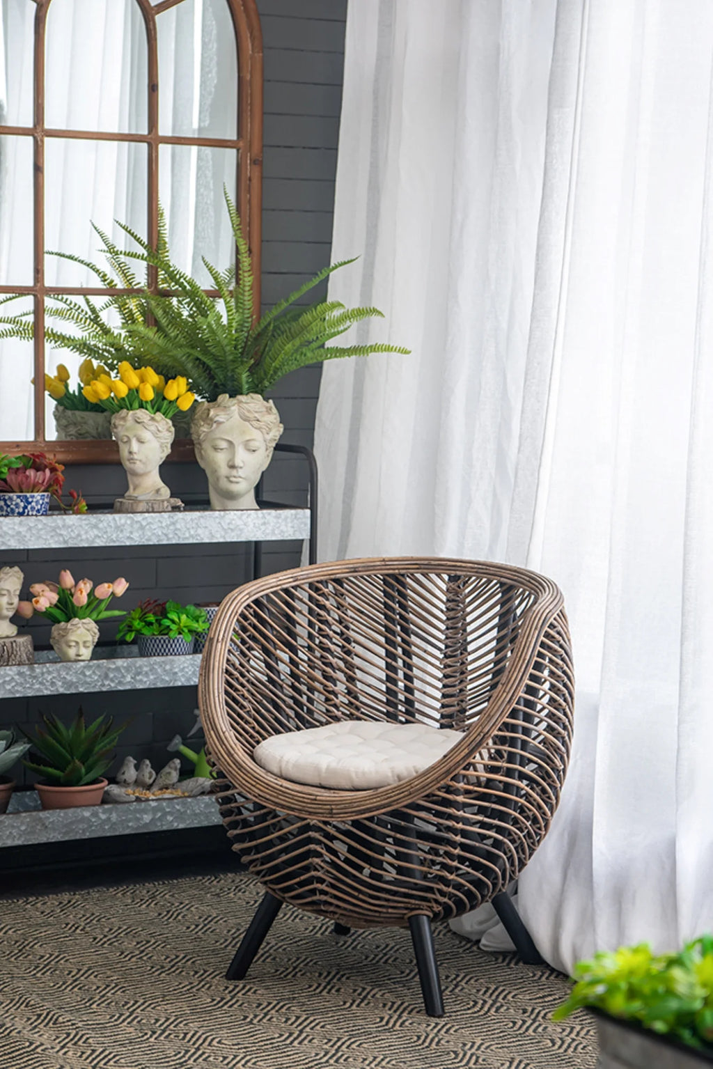 Brown Rattan Accent Chair C147