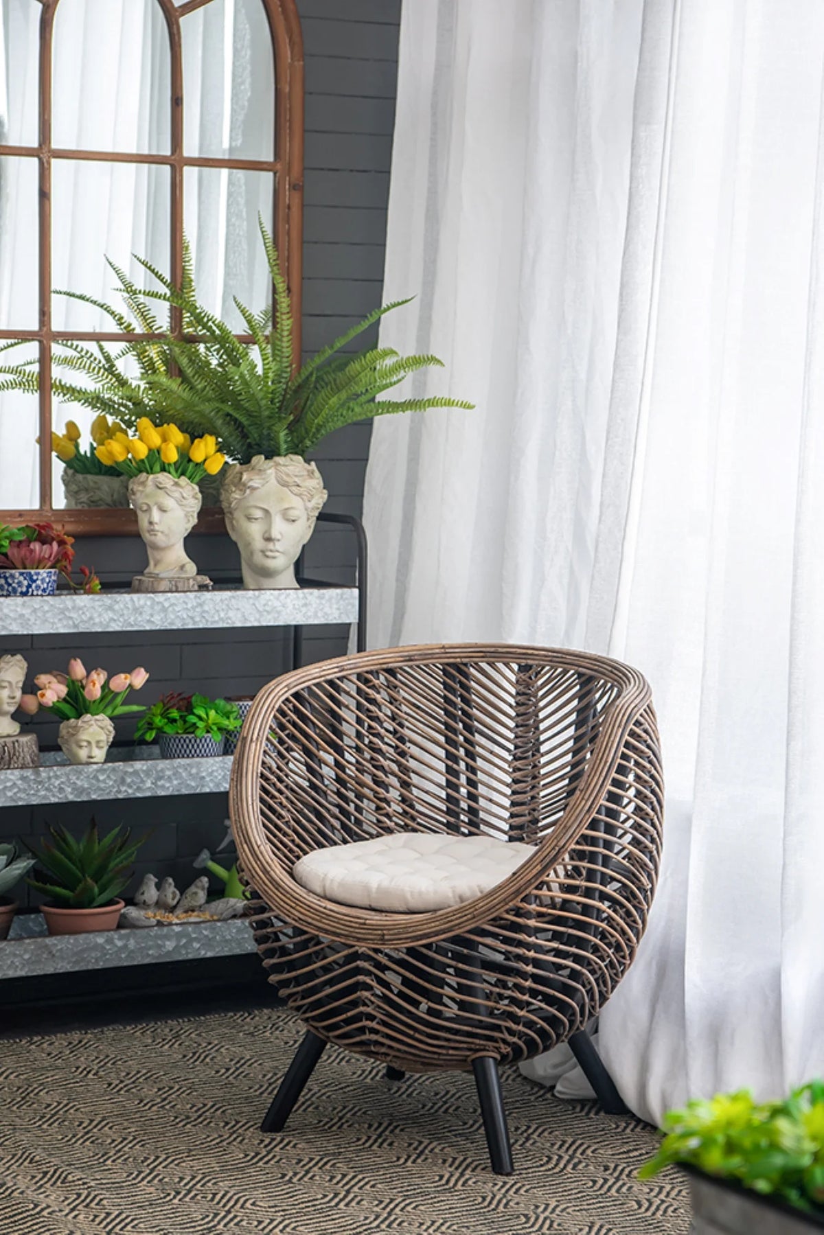 Brown Rattan Accent Chair C147