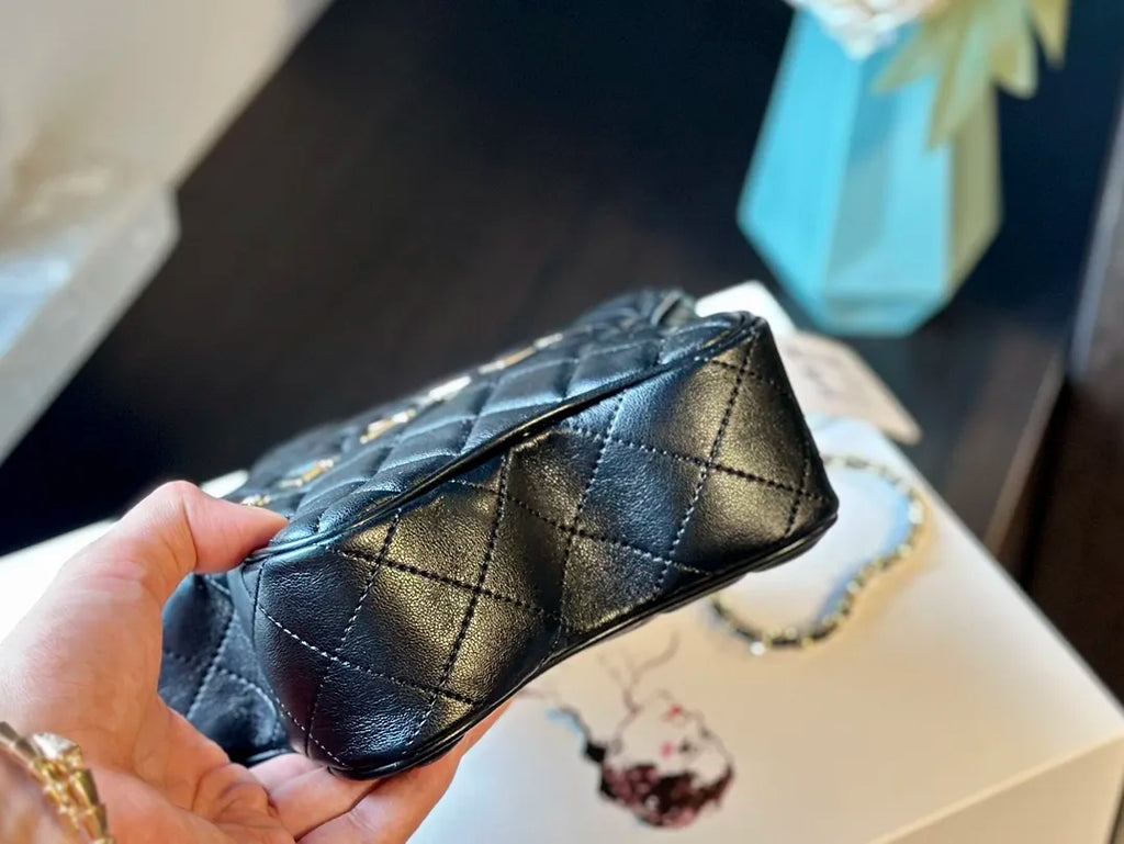 Leather handbag S122