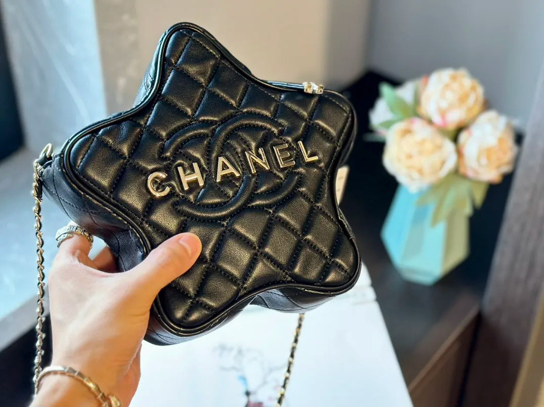 Leather handbag S122