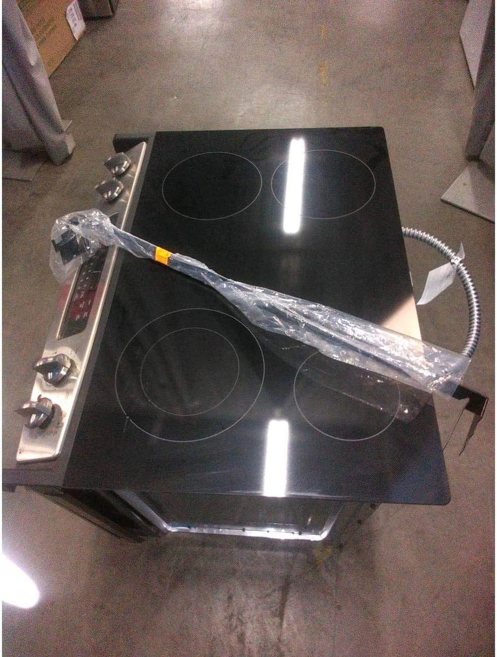 4.4 Cu.Ft. Stainless 4 Burner Electric Range V19443