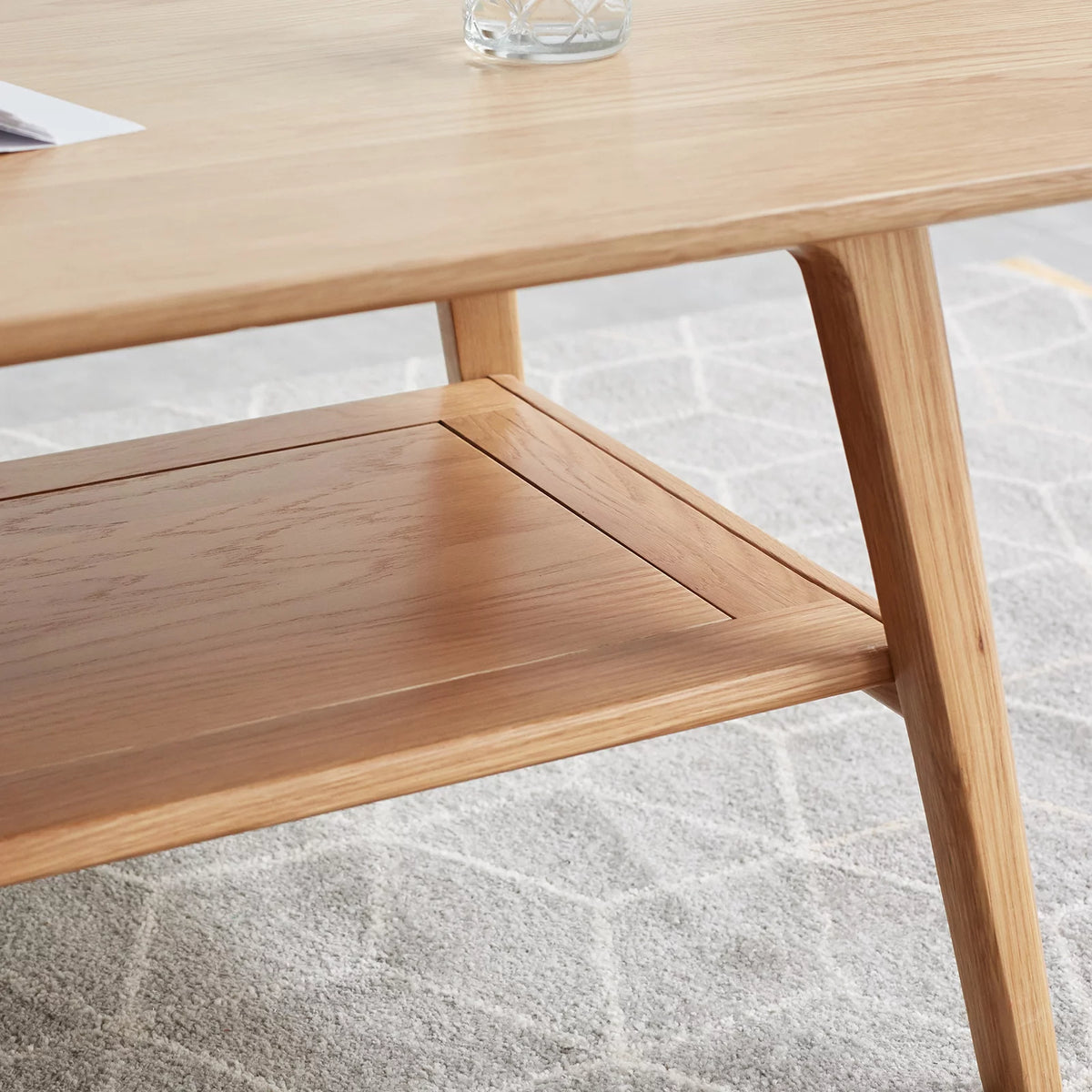 Wood Coffee Table with Storage Shelf N941
