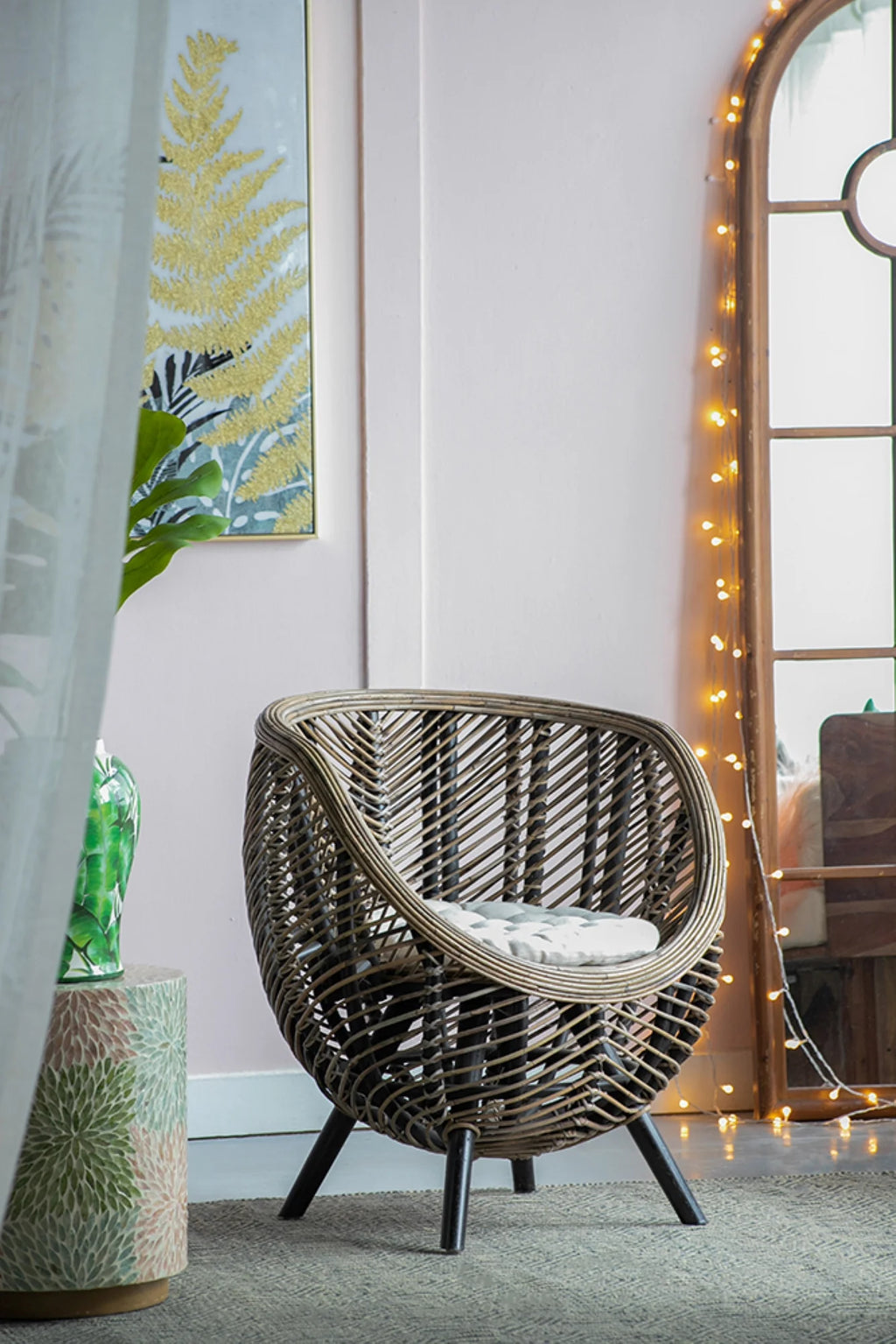 Brown Rattan Accent Chair C147